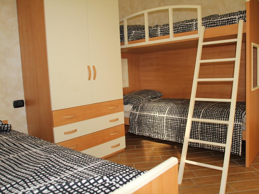 Agriturismo Il Sorriso Dei Figli Argegno Rum bild
